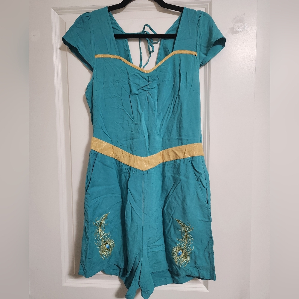 🎀2/$30🎀 BNWT Her Universe Disney Jasmine Romper Size S